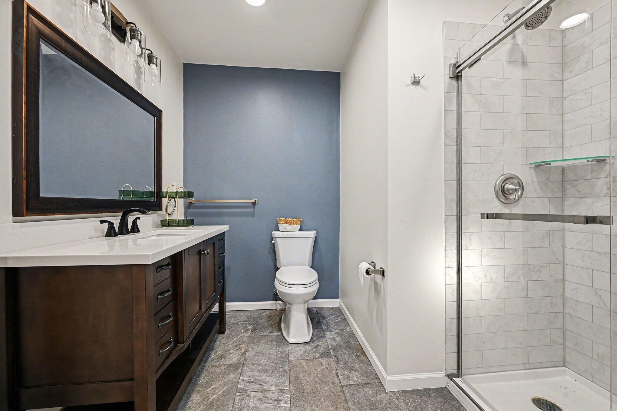 325 West Delhi Road Ann Arbor, MI 48103 - Photo 8 of 15 Primary Bath Bath