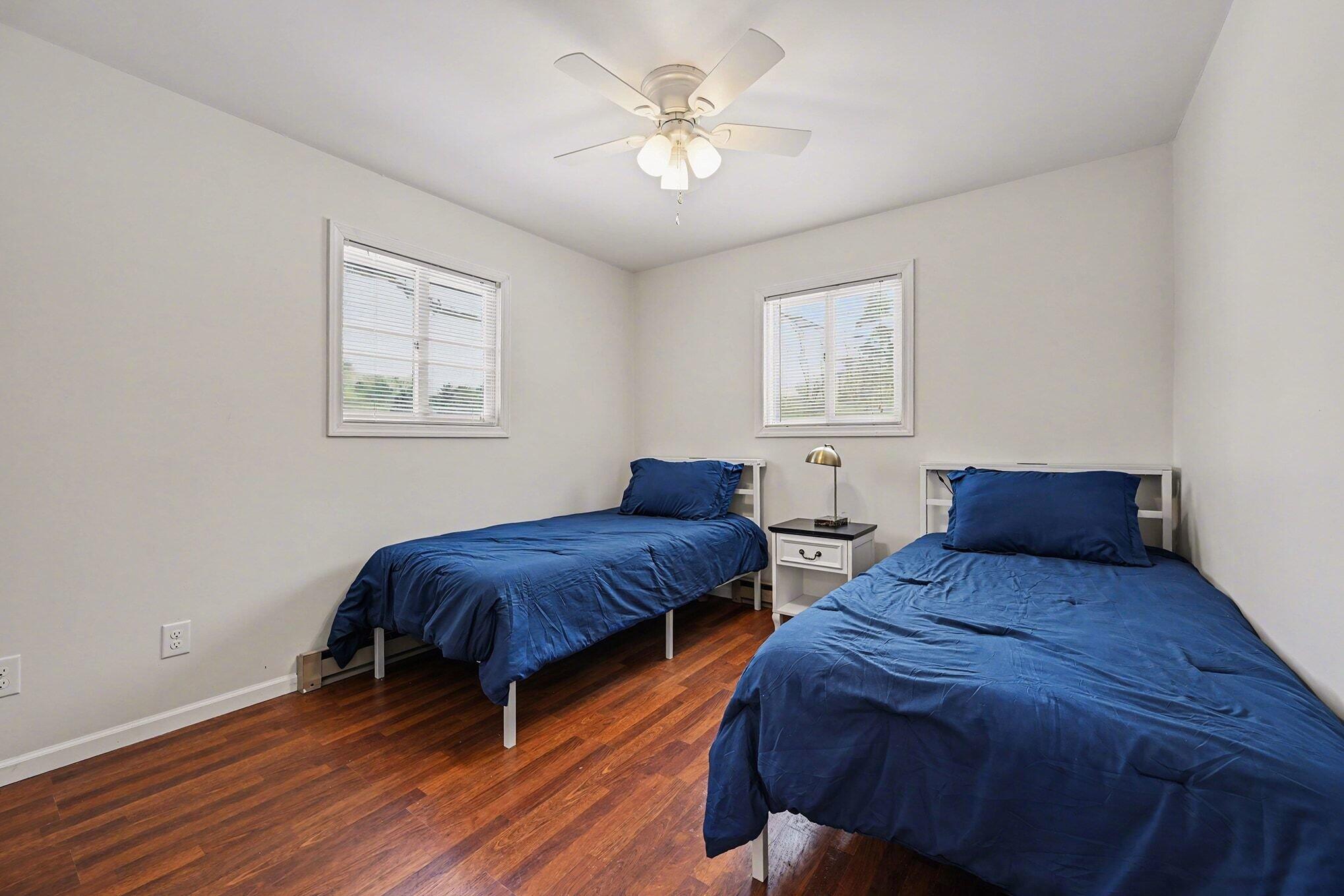 325 West Delhi Road Ann Arbor, MI 48103 - Photo 10 of 15 Bedroom 2