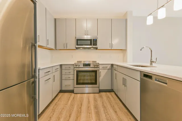 $2,400 | 700 Bangs Avenue, Unit 308, Asbury Park, NJ 07712