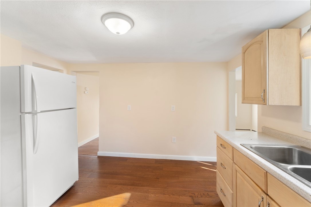 402 Middlebridge Road South Kingstown, RI 02879 - Photo 14 of 50 Gallery Image 14