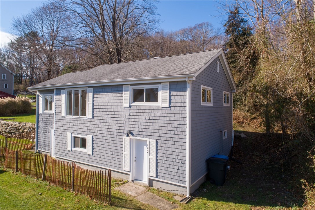 402 Middlebridge Road South Kingstown, RI 02879 - Photo 2 of 50 Gallery Image 2