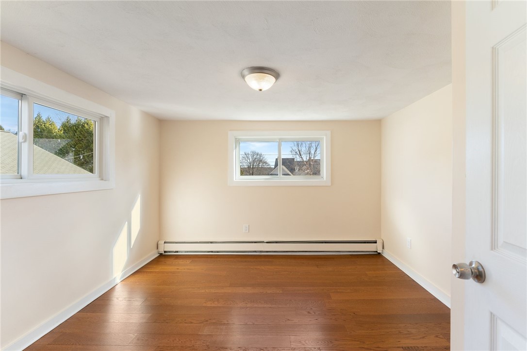 402 Middlebridge Road South Kingstown, RI 02879 - Photo 24 of 50 Gallery Image 24