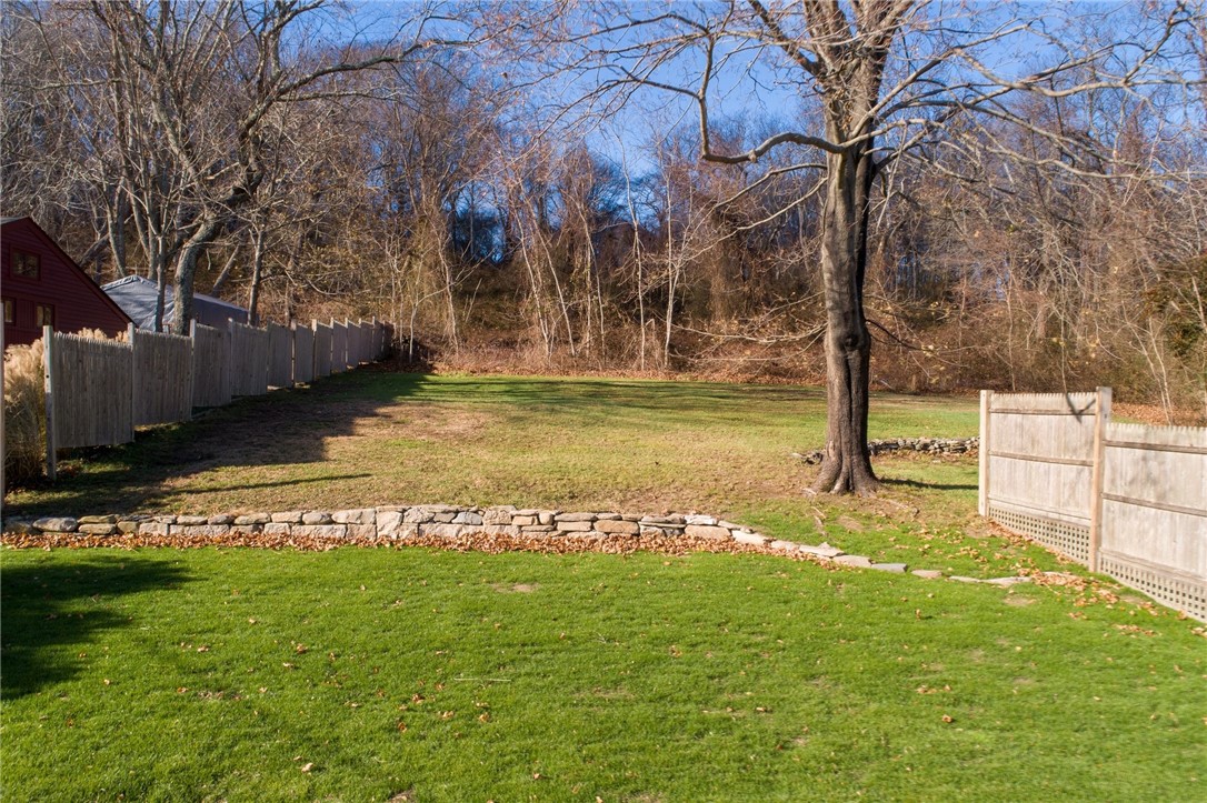 402 Middlebridge Road South Kingstown, RI 02879 - Photo 7 of 50 Gallery Image 7