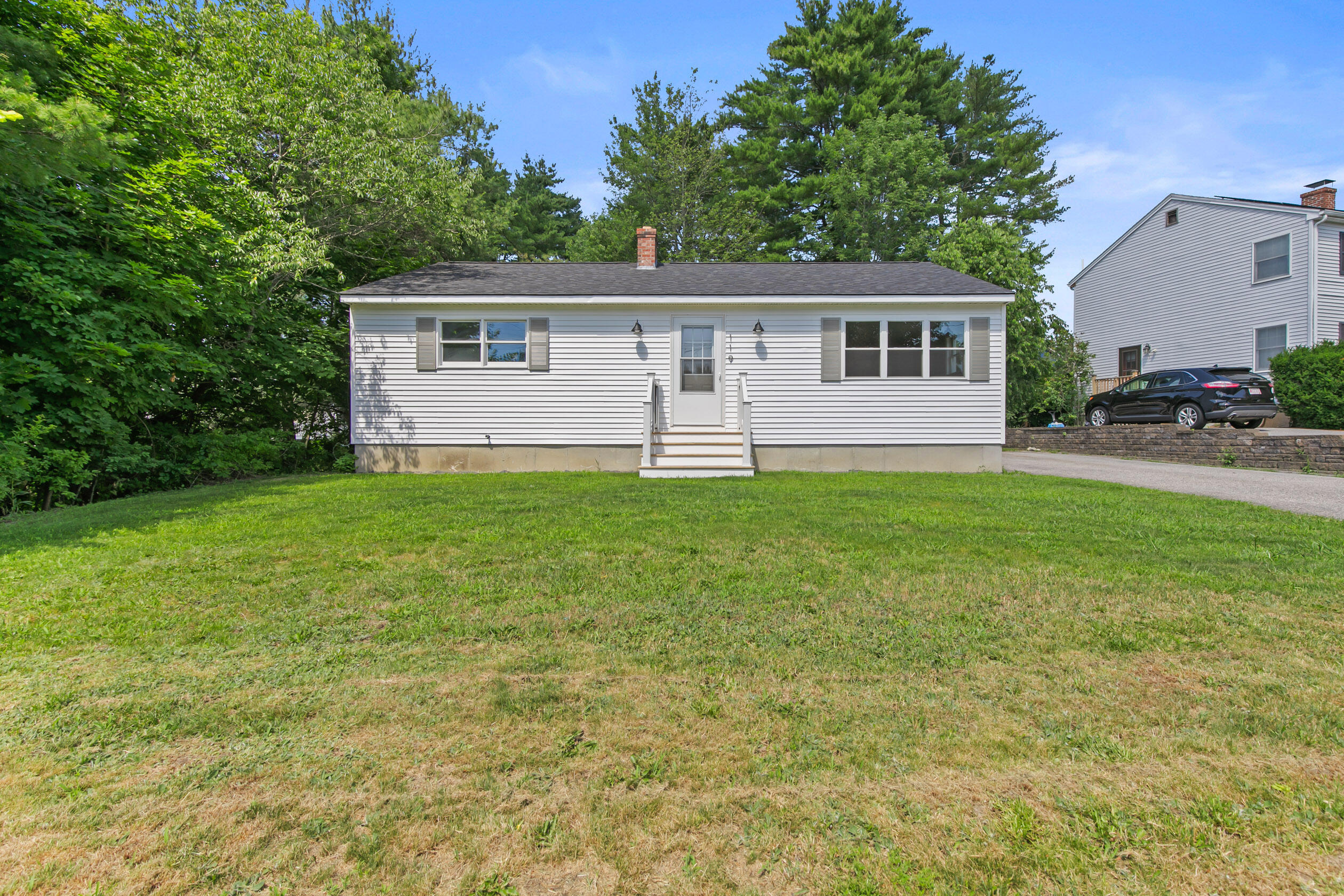 119 Capisic Street Portland, ME 04102 - Photo 3 of 32 119 capisic stportlandme 04102usa-11