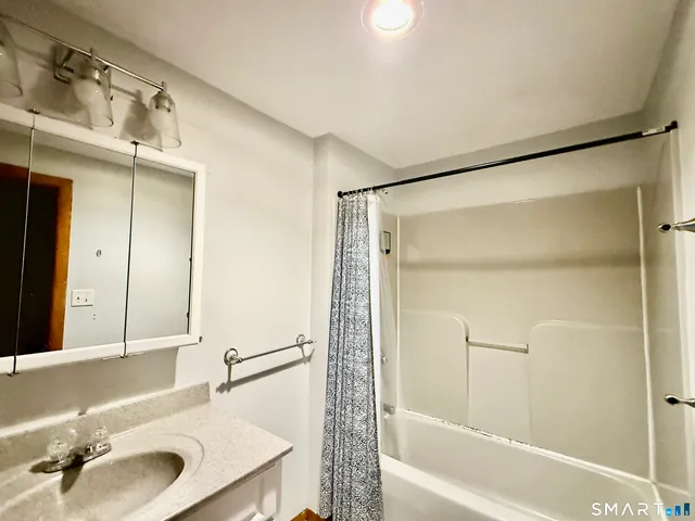 $2,900 | 79 Elmwood Heights, Unit B, Colchester, CT 06415