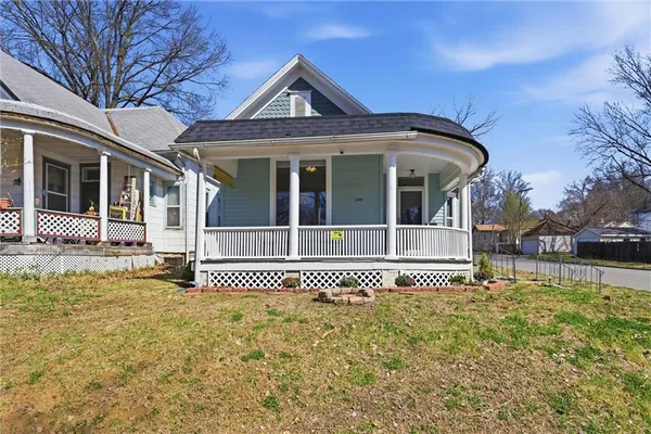 $200,000 | 800 Pottawatomie Street, Leavenworth, KS 66048