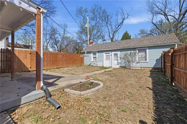 $200,000 | 800 Pottawatomie Street, Leavenworth, KS 66048