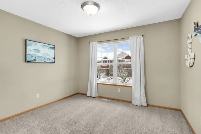 $2,300 | 15256 Maryland Avenue, Savage, MN 55378