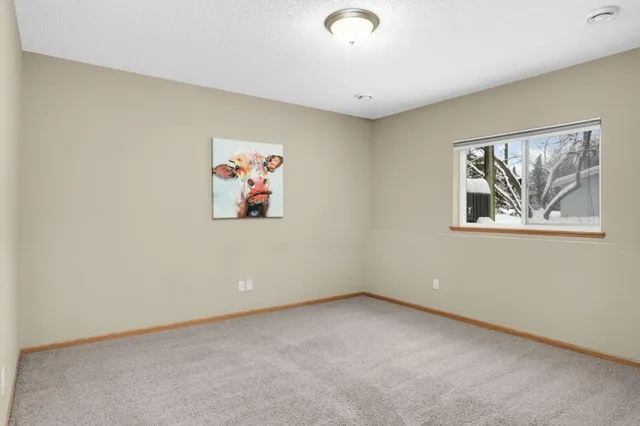 $2,300 | 15256 Maryland Avenue, Savage, MN 55378