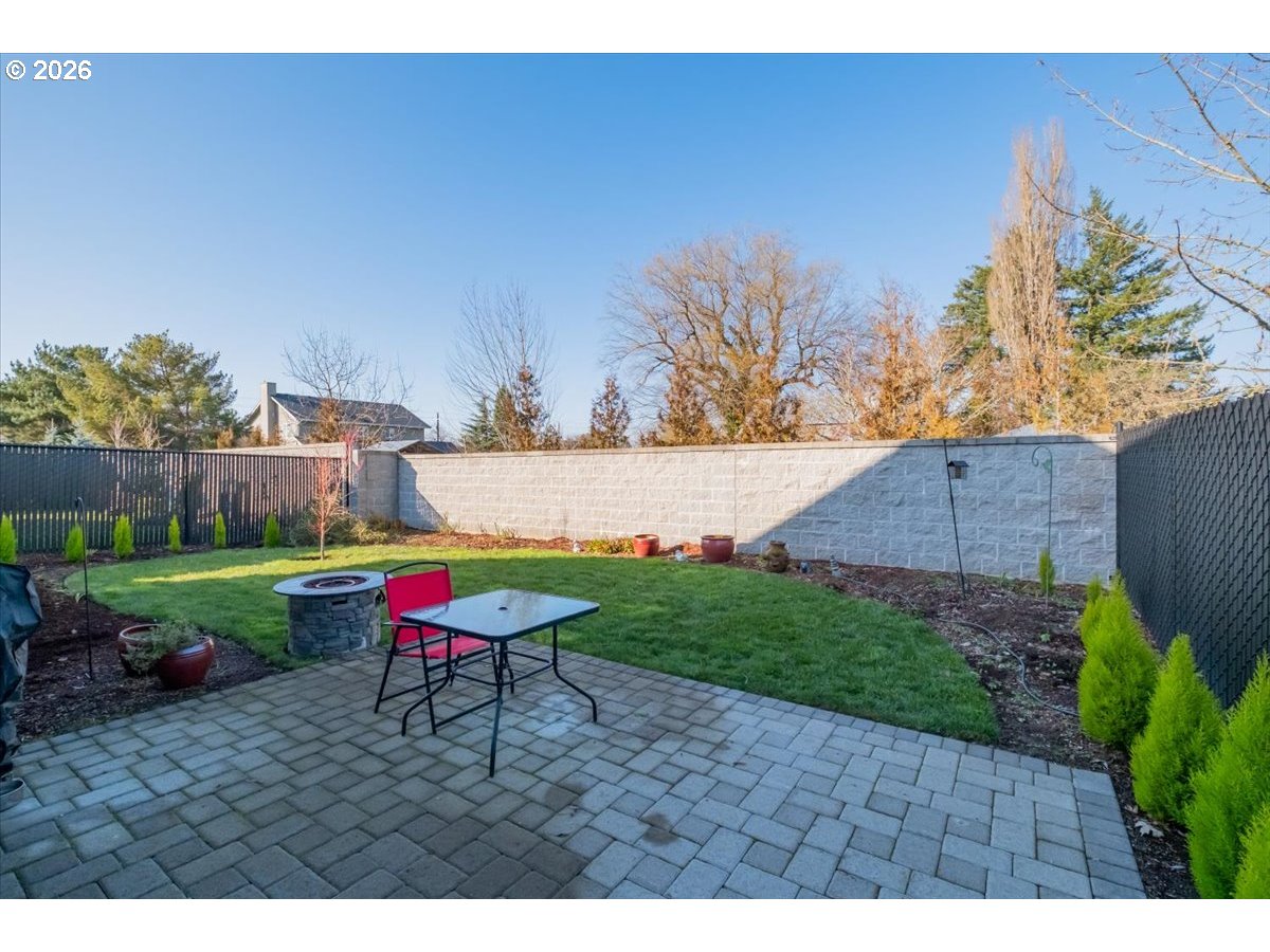2046 Southeast Academy Street Dallas, OR 97338 - Photo 39 of 47 a view of yard with seating area