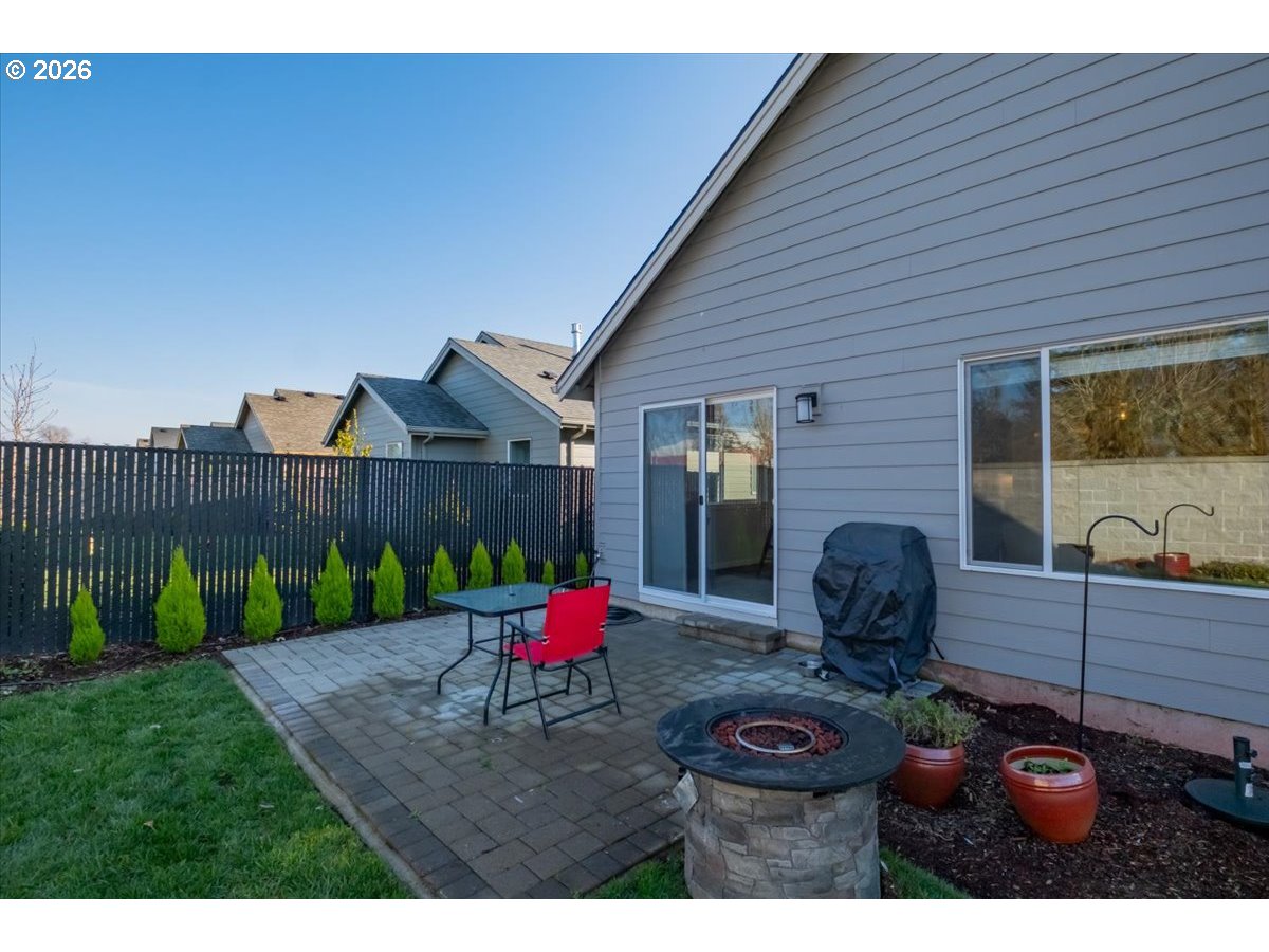 2046 Southeast Academy Street Dallas, OR 97338 - Photo 45 of 47 a view of outdoor space and yard