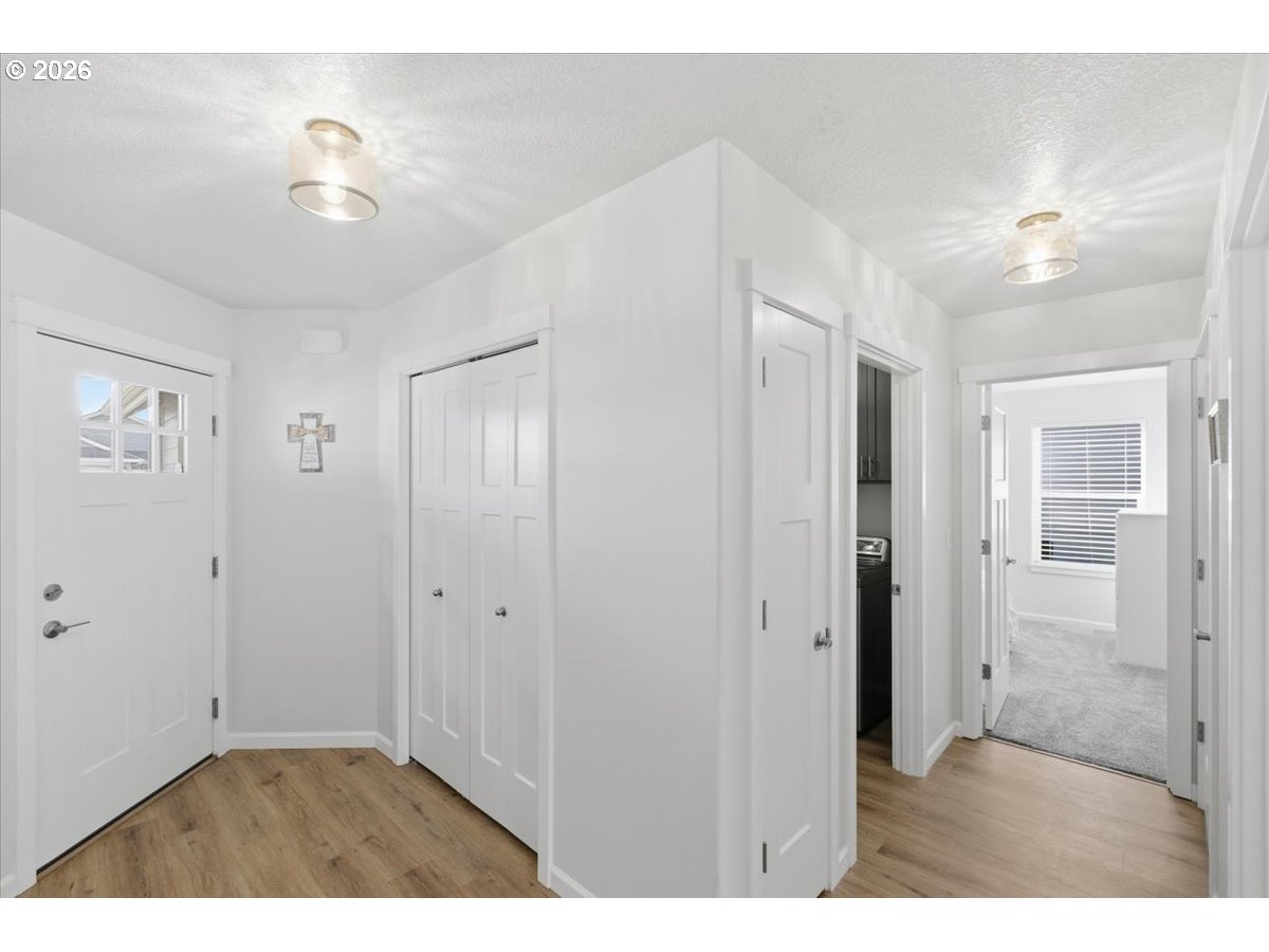 2046 Southeast Academy Street Dallas, OR 97338 - Photo 6 of 47