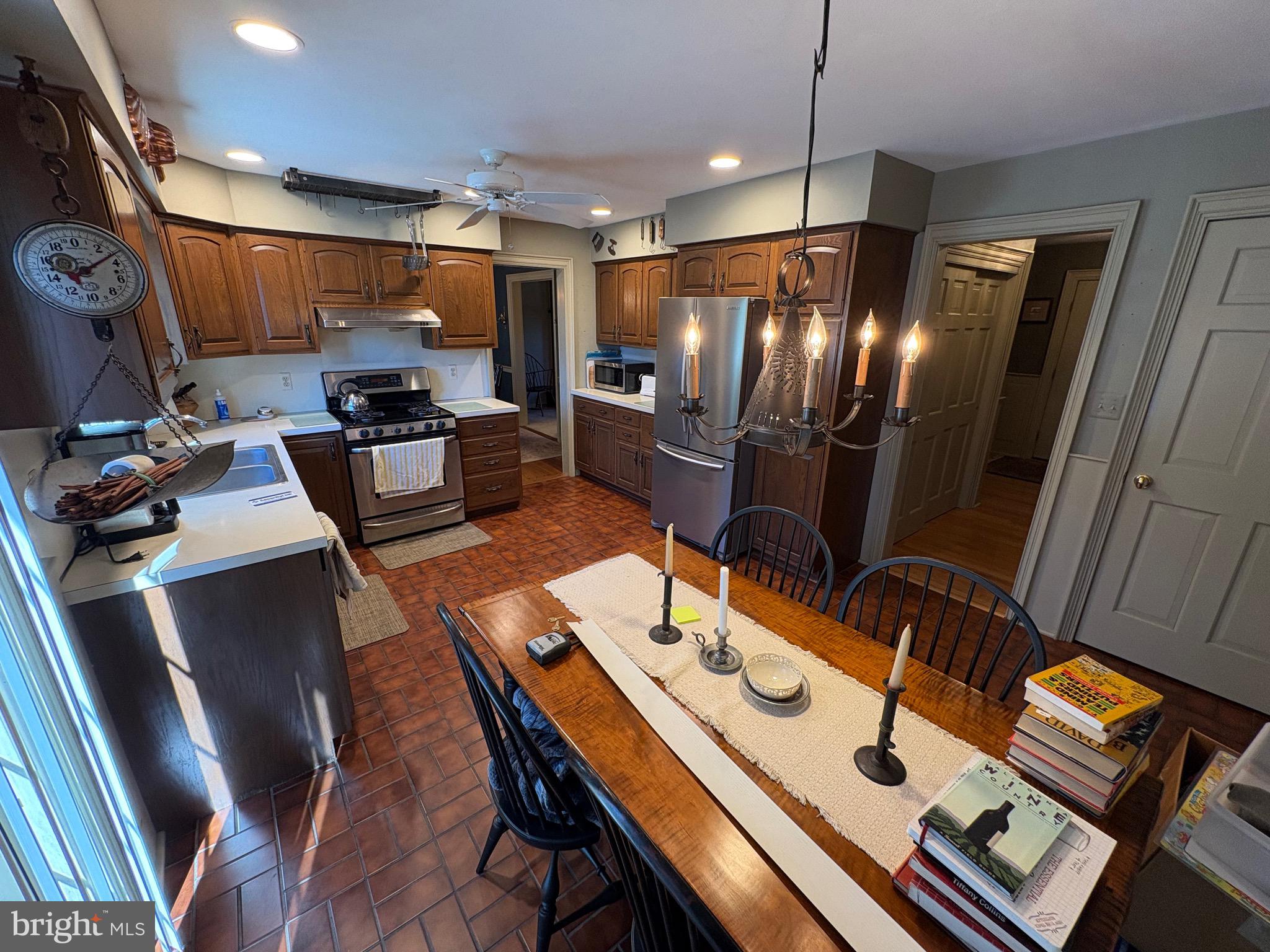 4503 Crosswicks Hamilton Square Road Robbinsville, NJ 08691 - Photo 29 of 44 a dinning room with furniture