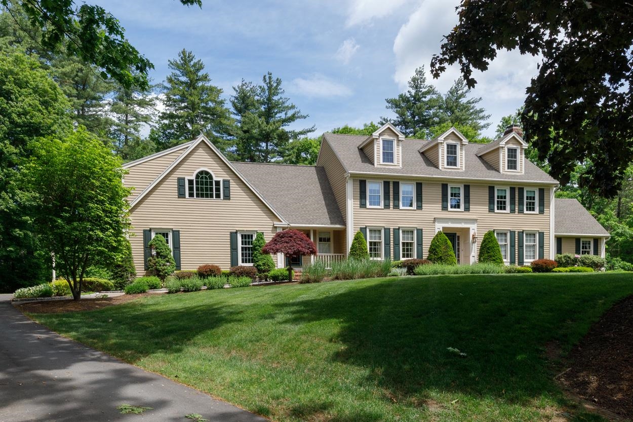 3 Aberdeen Street Windham, NH 03087 - Photo 2 of 57