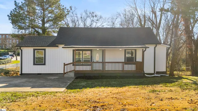 $292,000 | 320 Carney Street, Spartanburg, SC 29307