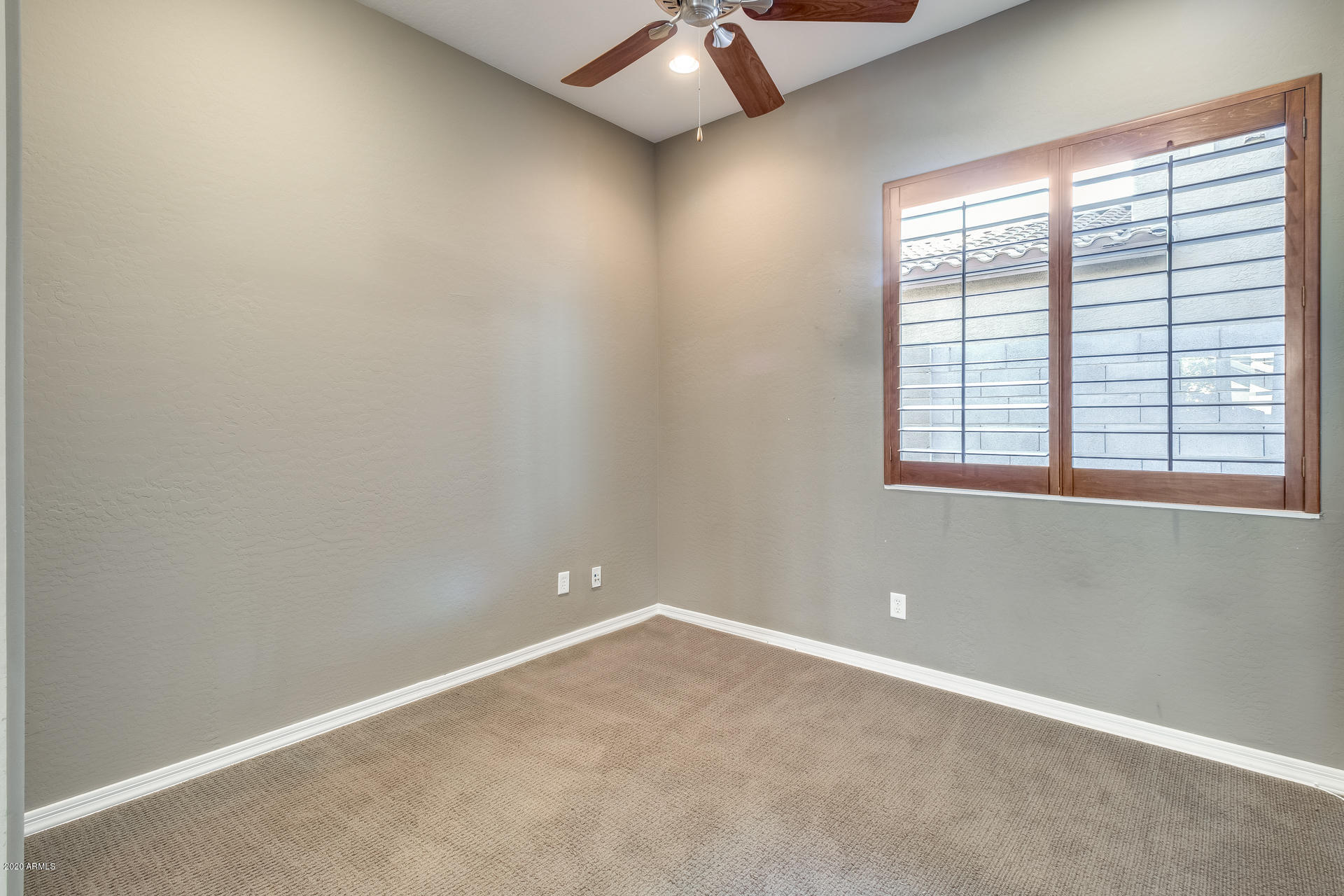 18352 Verdin Road Goodyear, AZ 85338 - Photo 9 of 32 Gallery Image 9