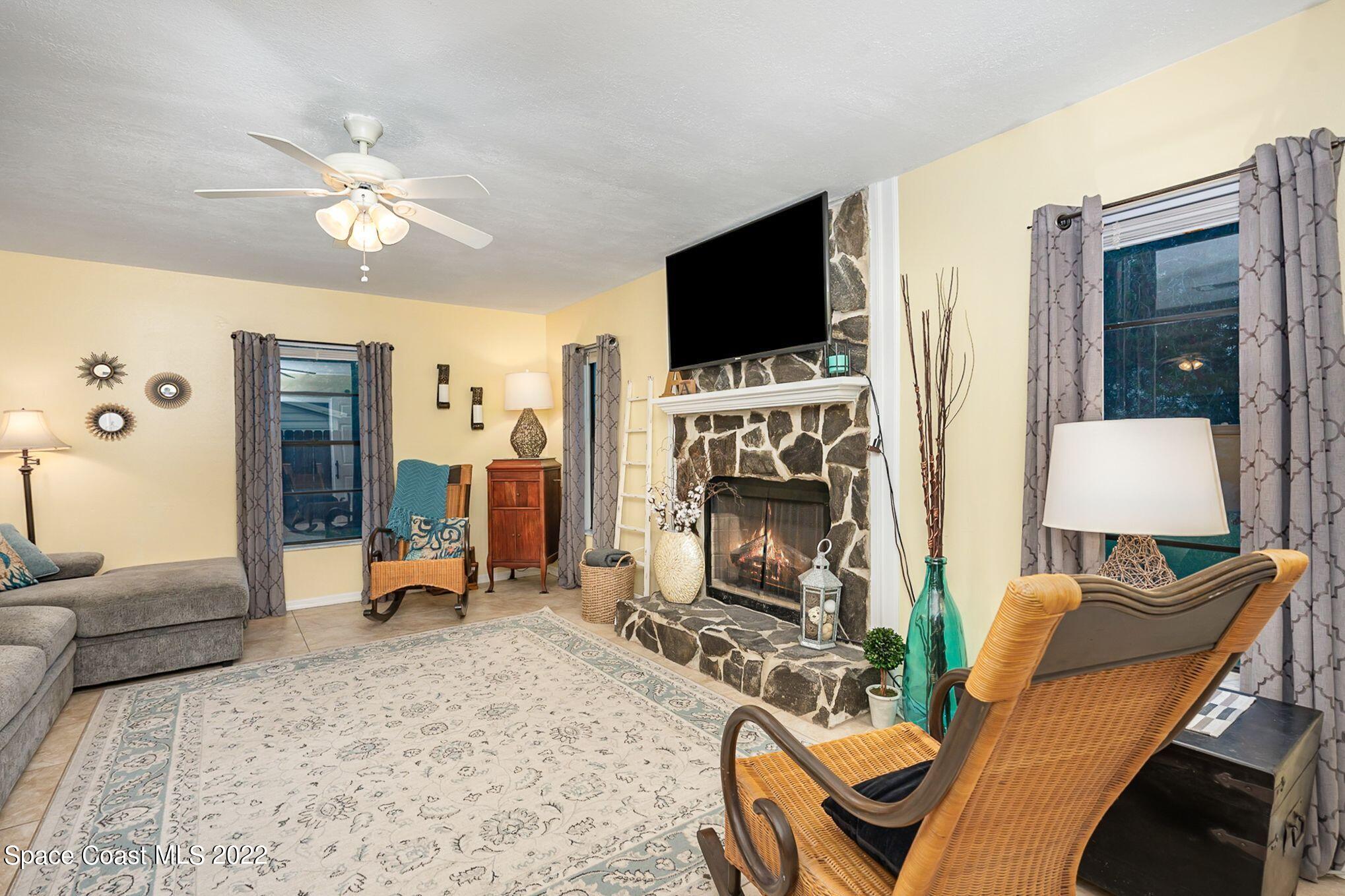 1088 Welch Road Southeast Palm Bay, FL 32909 - Photo 11 of 28 A6G3Aje0