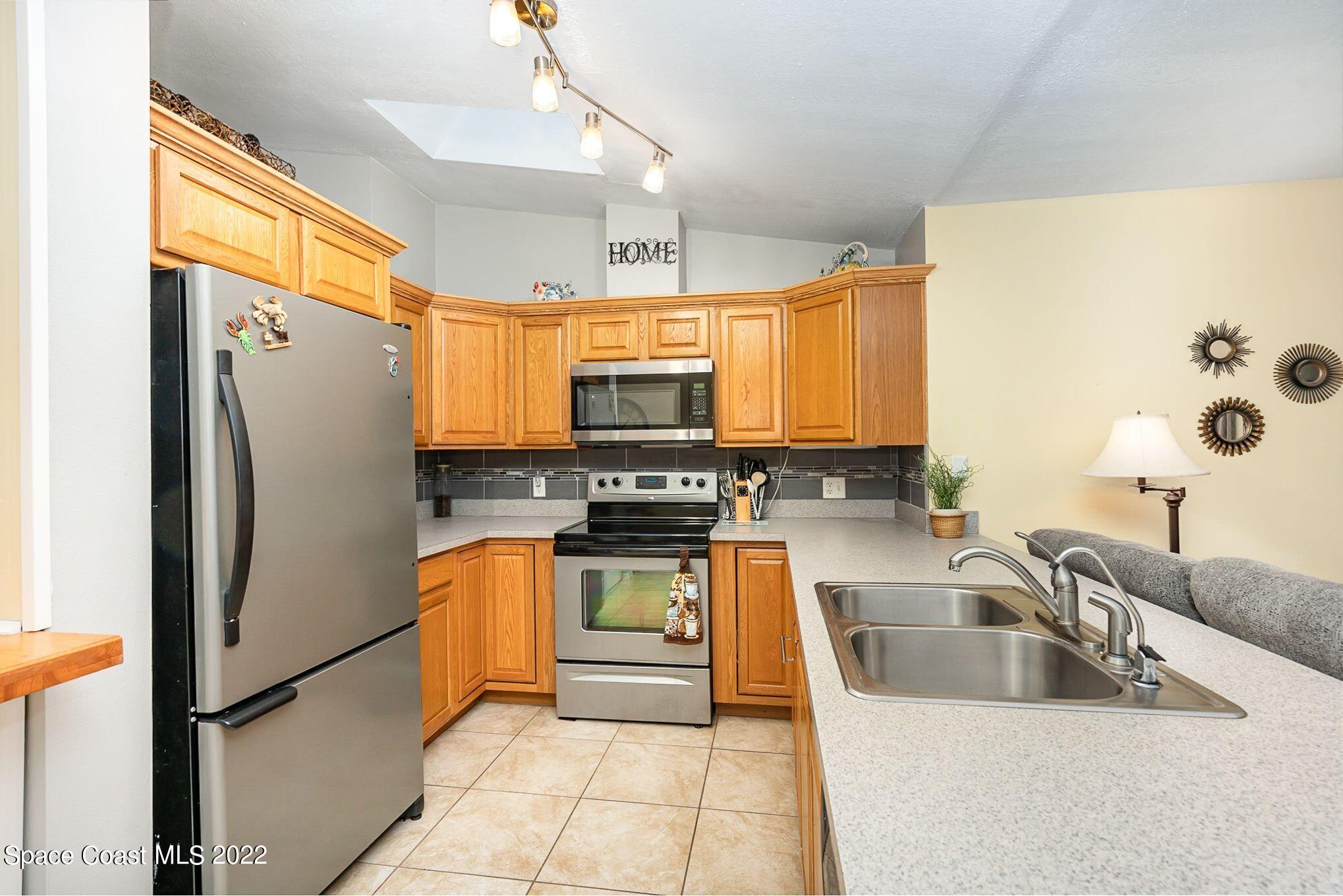 1088 Welch Road Southeast Palm Bay, FL 32909 - Photo 15 of 28 Rb6YvXaI