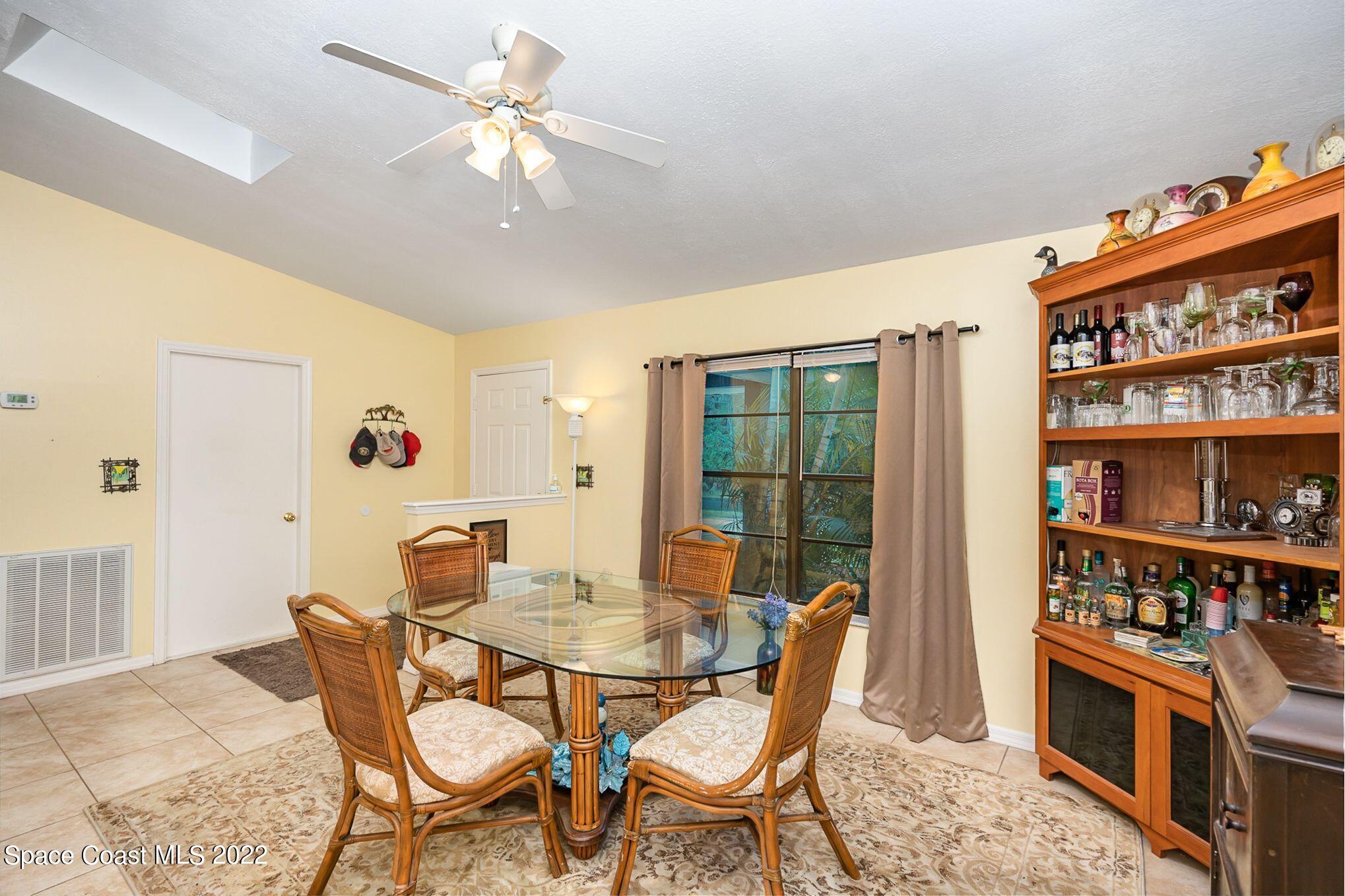 1088 Welch Road Southeast Palm Bay, FL 32909 - Photo 23 of 28 OJzRKuSc