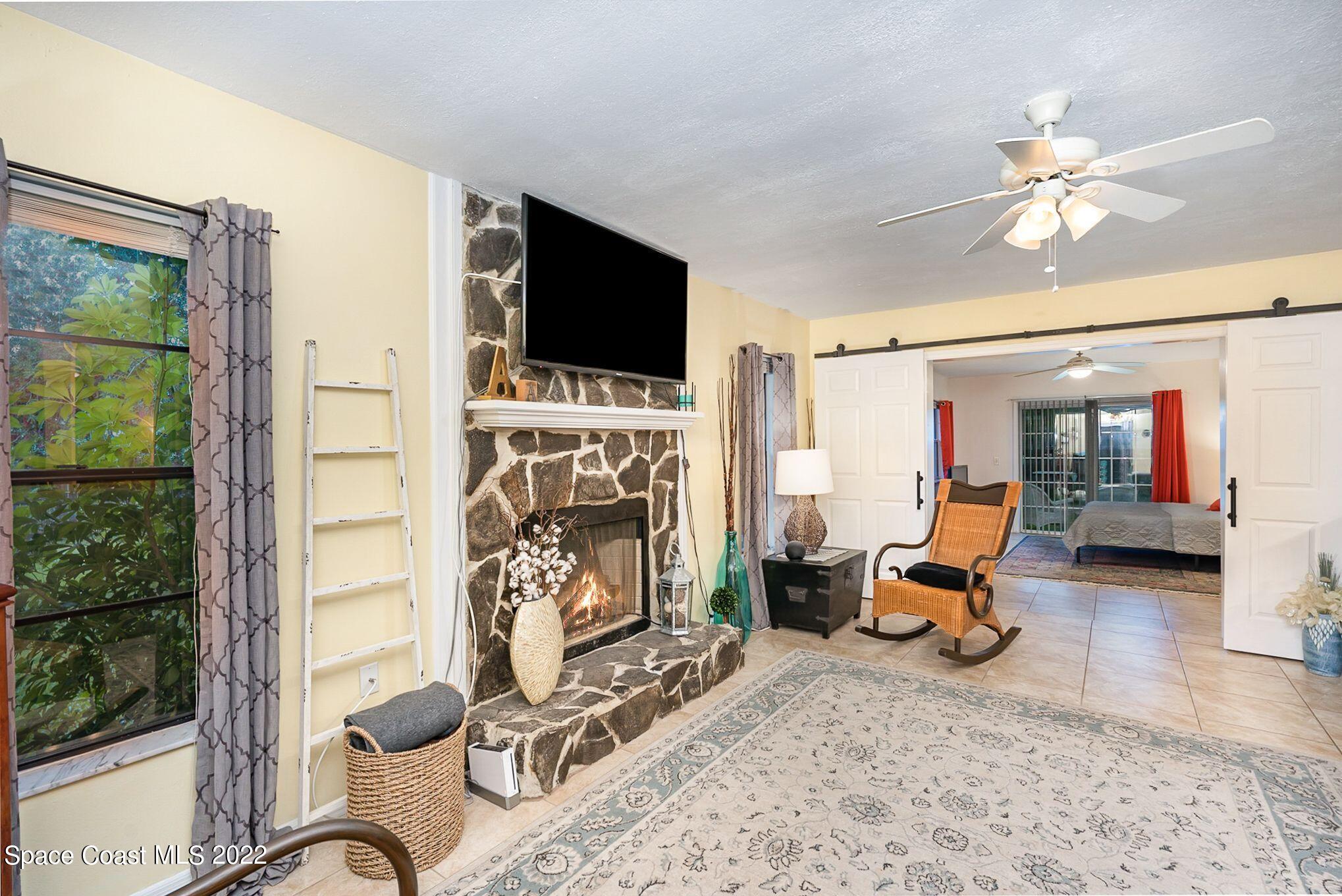 1088 Welch Road Southeast Palm Bay, FL 32909 - Photo 7 of 28 YJ3Ulq0c