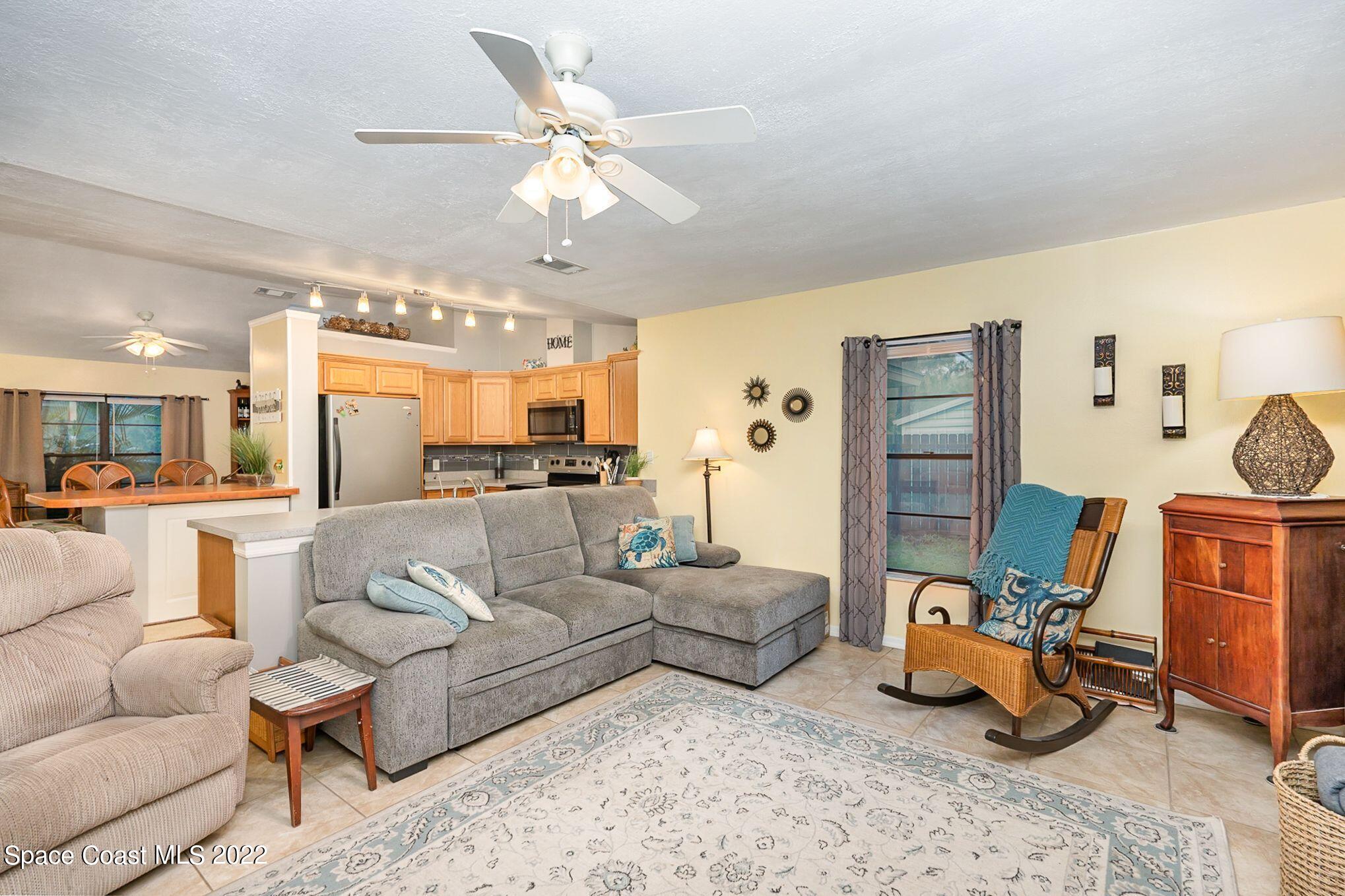 1088 Welch Road Southeast Palm Bay, FL 32909 - Photo 10 of 28 fSbfcc6A