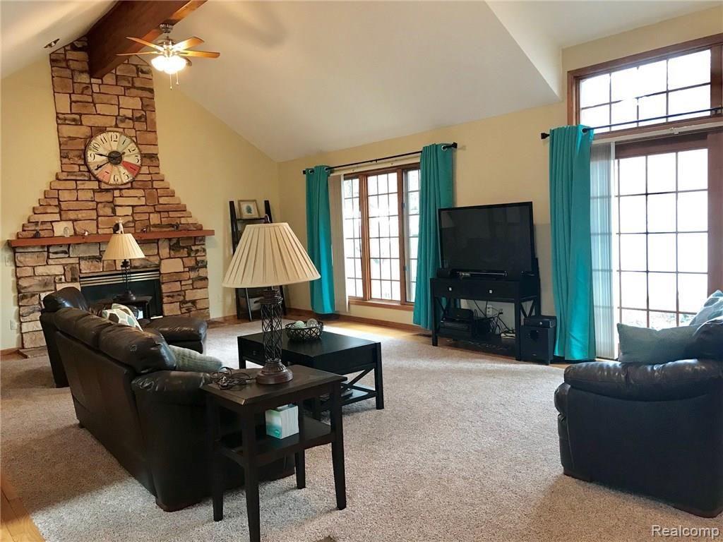 817 Wilwood Road Rochester Hills, MI 48309 - Photo 4 of 44