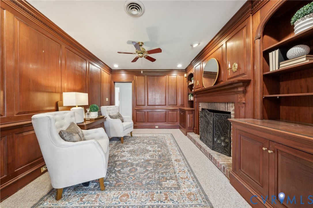 4411 Courthouse Road Prince George, VA 23875 - Photo 11 of 38 a living room with furniture