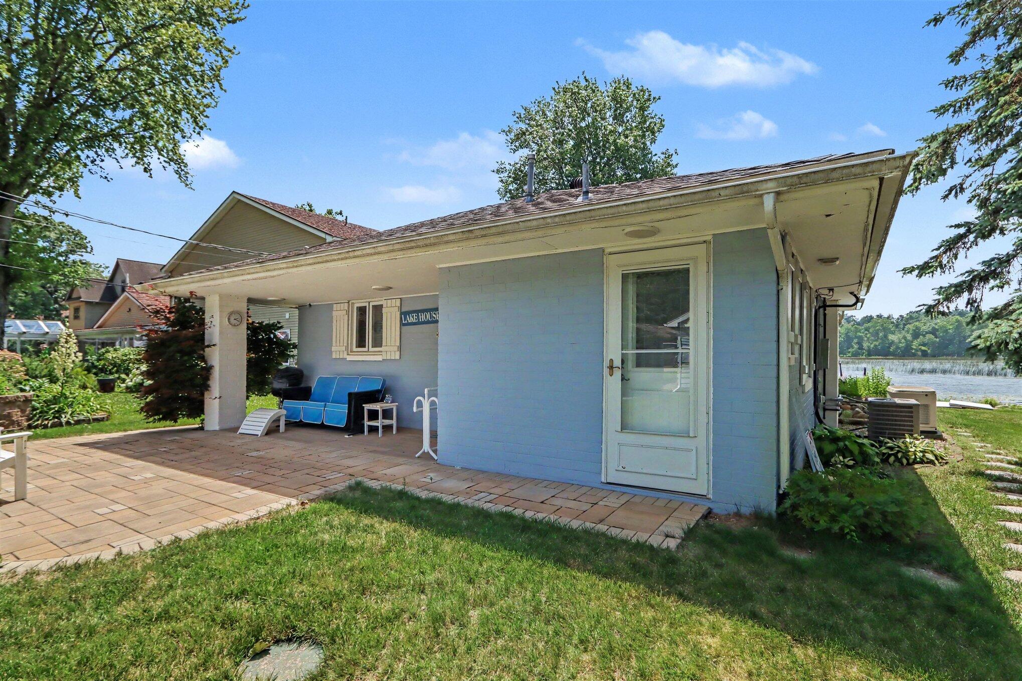 11169 Lakeshore Drive Three Rivers, MI 49093 - Photo 32 of 35 023_file_5232
