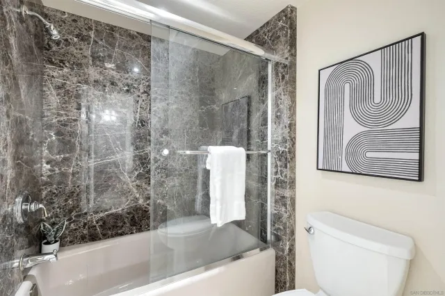 $949,800 | 230 West Laurel Street, Unit 303, San Diego, CA 92101