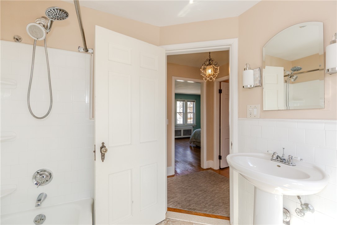 102 Pleasant View Road Warwick, RI 02888 - Photo 21 of 30 Gallery Image 21