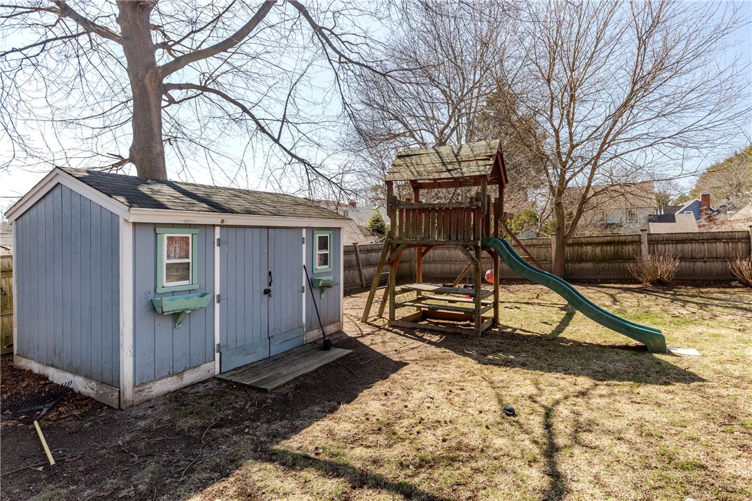 102 Pleasant View Road Warwick, RI 02888 - Photo 26 of 30 Gallery Image 26