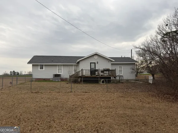 a house view with a outdoor space