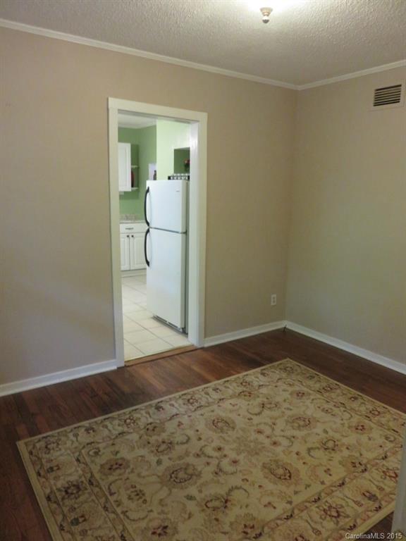 519 Manhasset Road Charlotte, NC 28209 - Photo 9 of 14