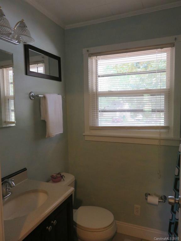 519 Manhasset Road Charlotte, NC 28209 - Photo 10 of 14