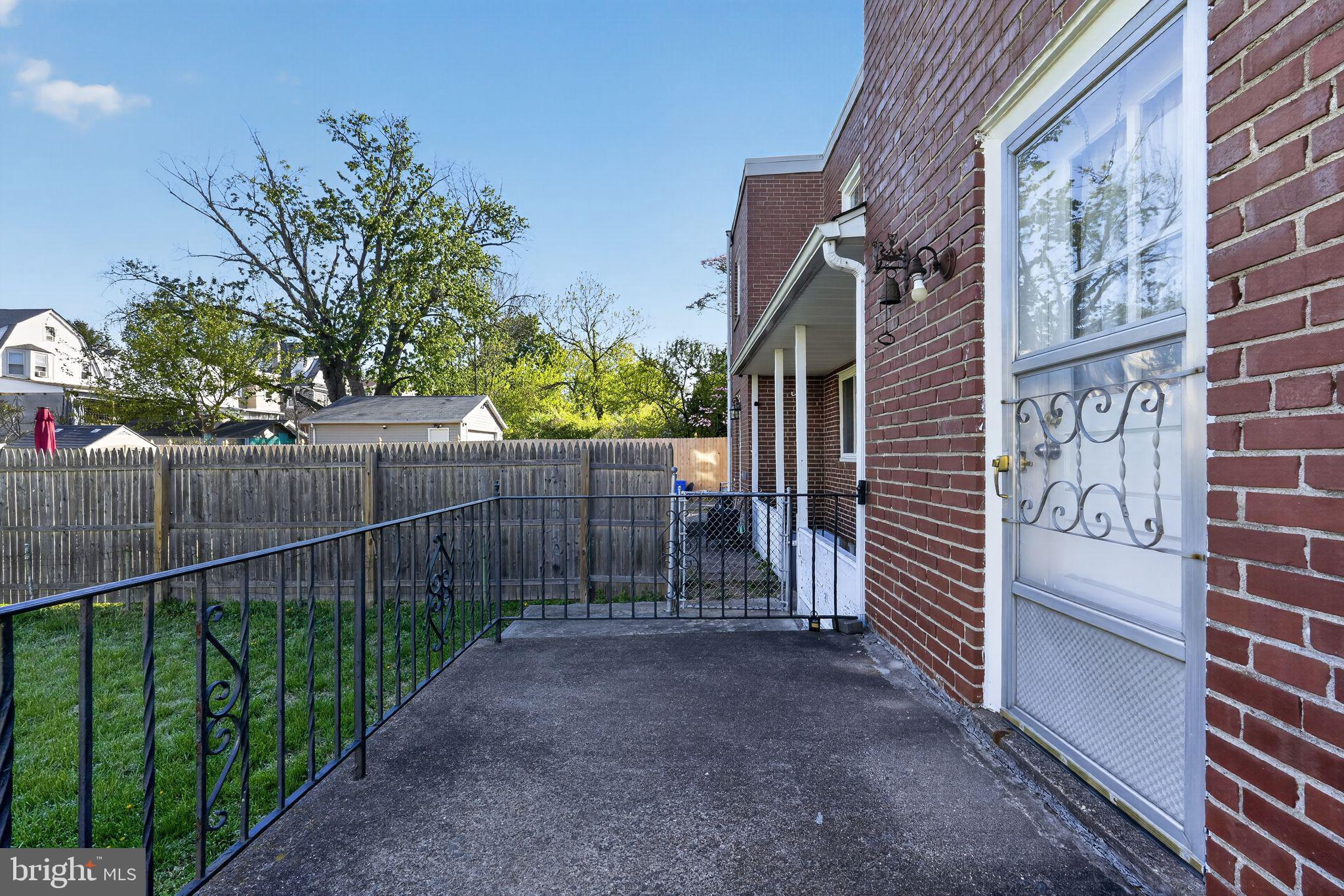 230 Windsor Avenue Upper Darby, PA 19082 - Photo 3 of 31 Gallery Image 3