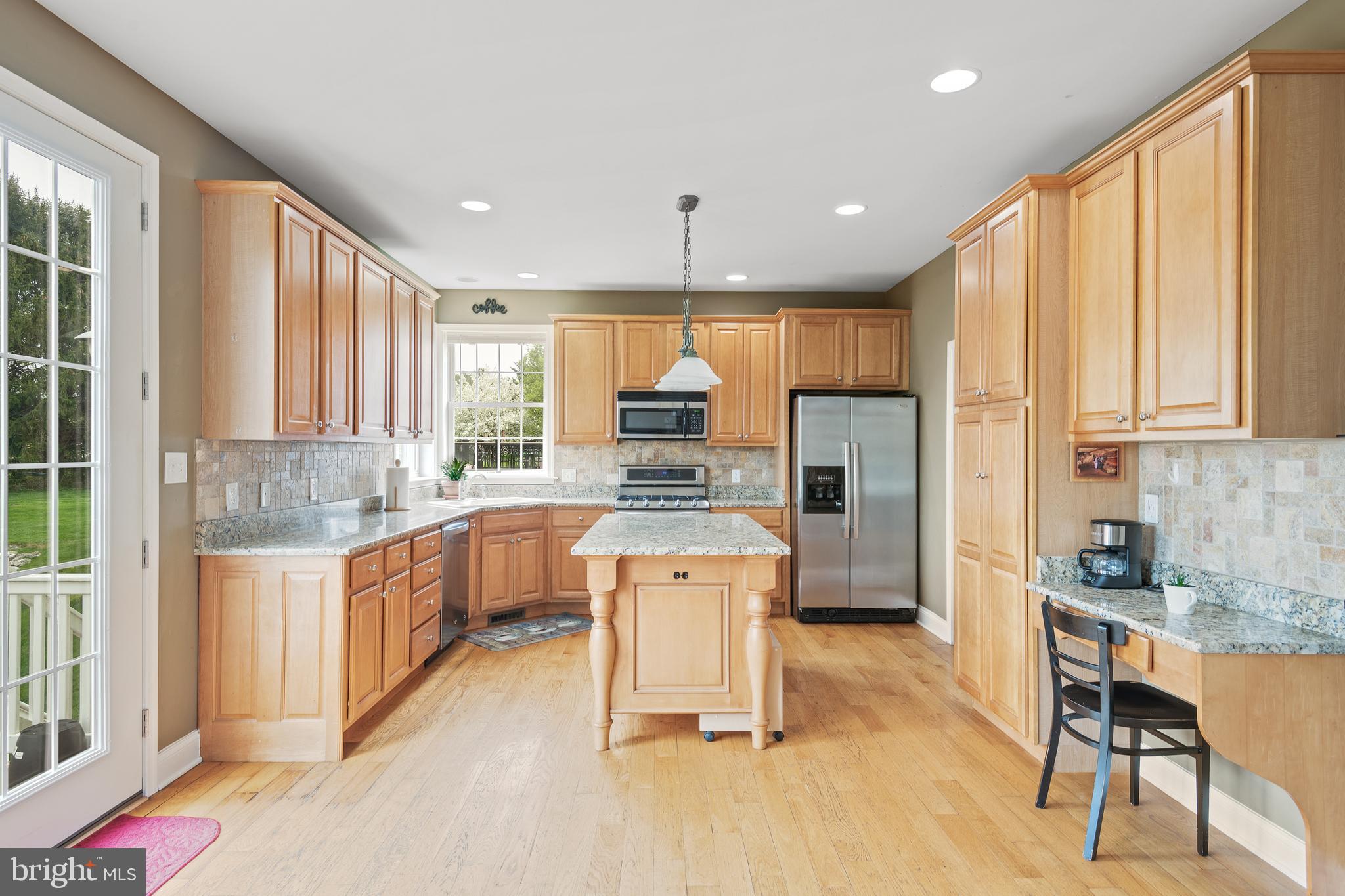 319 Squire Lane Lititz, PA 17543 - Photo 17 of 51 Kitchen