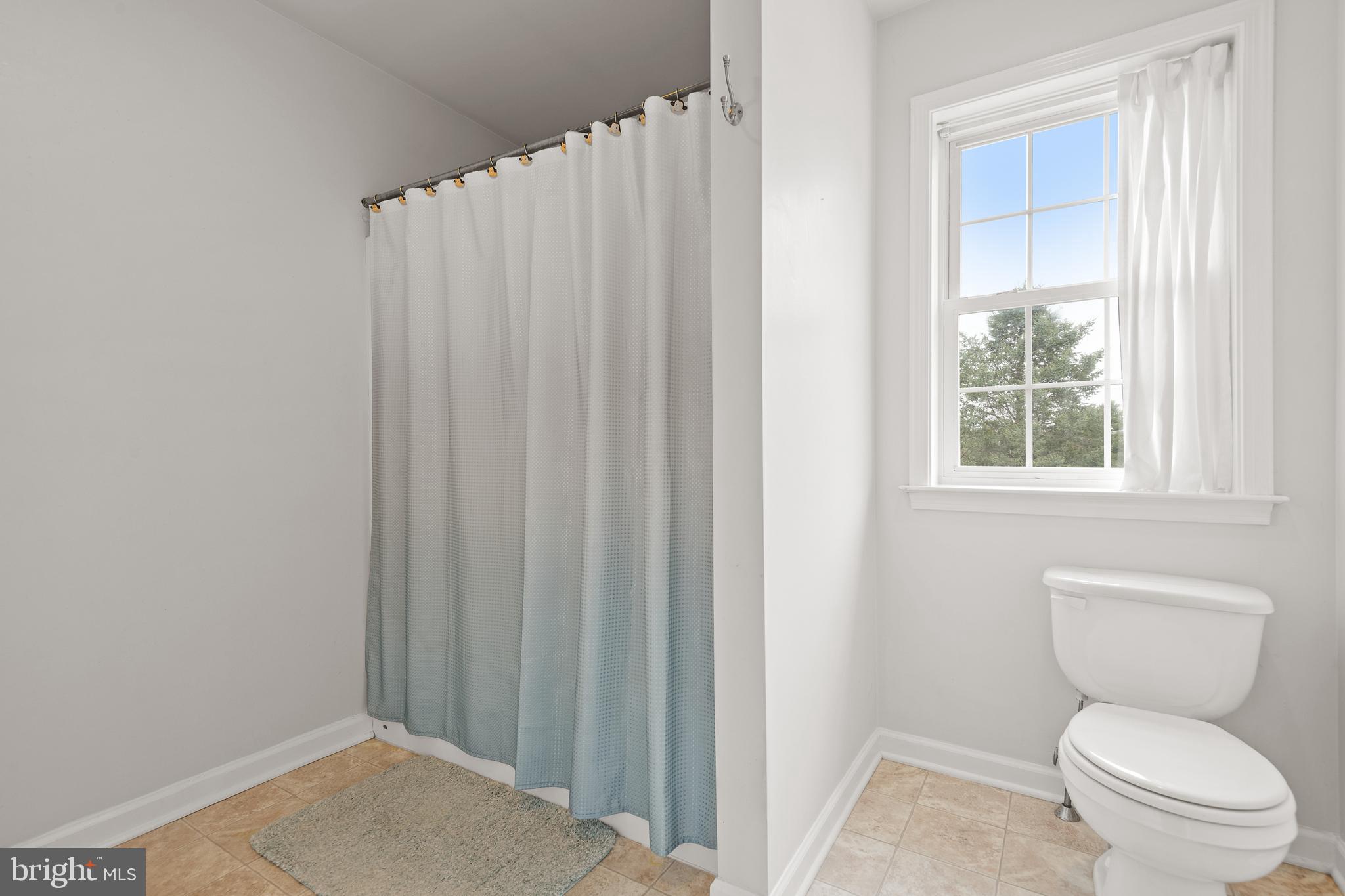 319 Squire Lane Lititz, PA 17543 - Photo 37 of 51 Hall Bath/Jack-N-Jill
