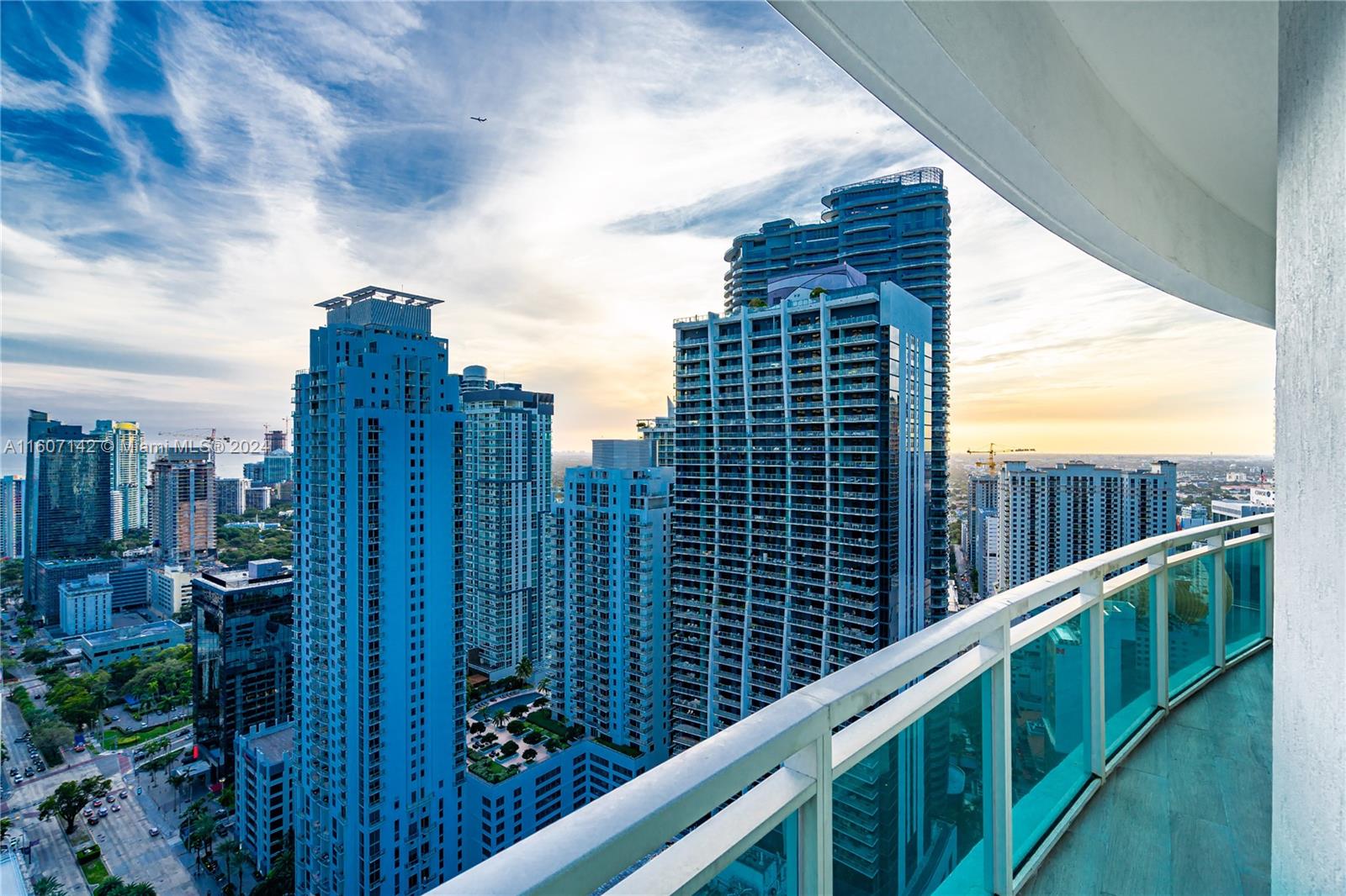 951 Brickell Avenue, Unit PH4111 Miami, FL 33131 - Photo 2 of 32 a view of balcony with city view