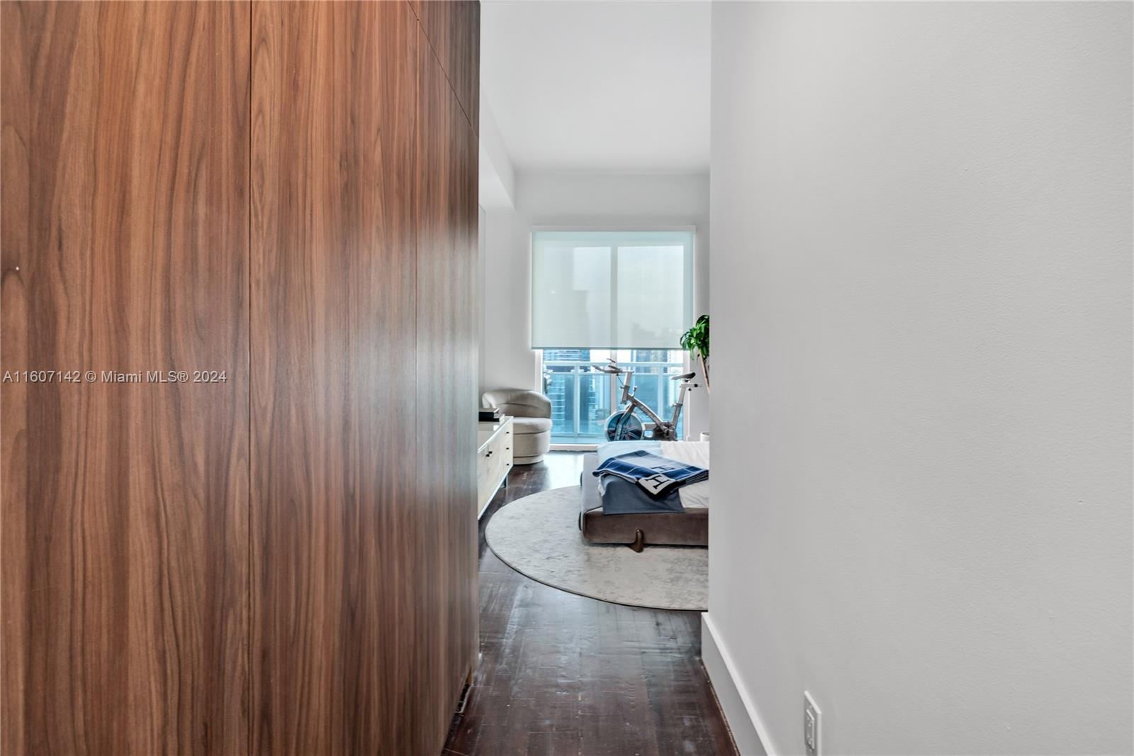 951 Brickell Avenue, Unit PH4111 Miami, FL 33131 - Photo 21 of 32 a view of utility room