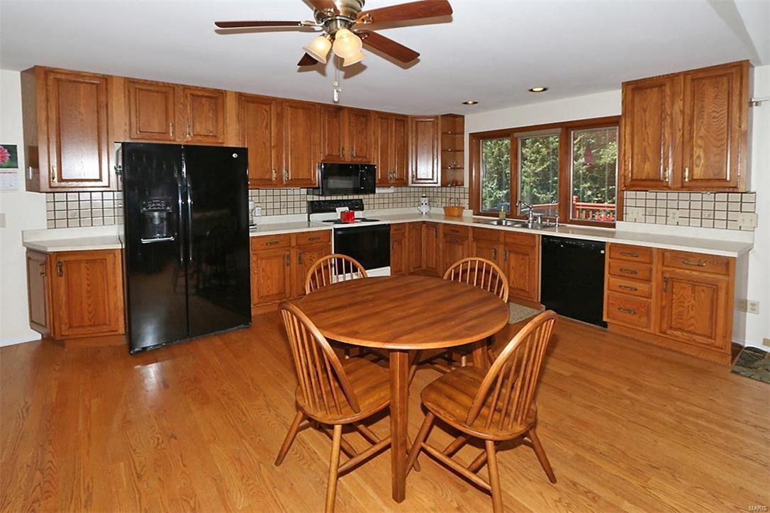 2 Green Ridge Court St. Peters, MO 63376 - Photo 7 of 25 Gallery Image 7
