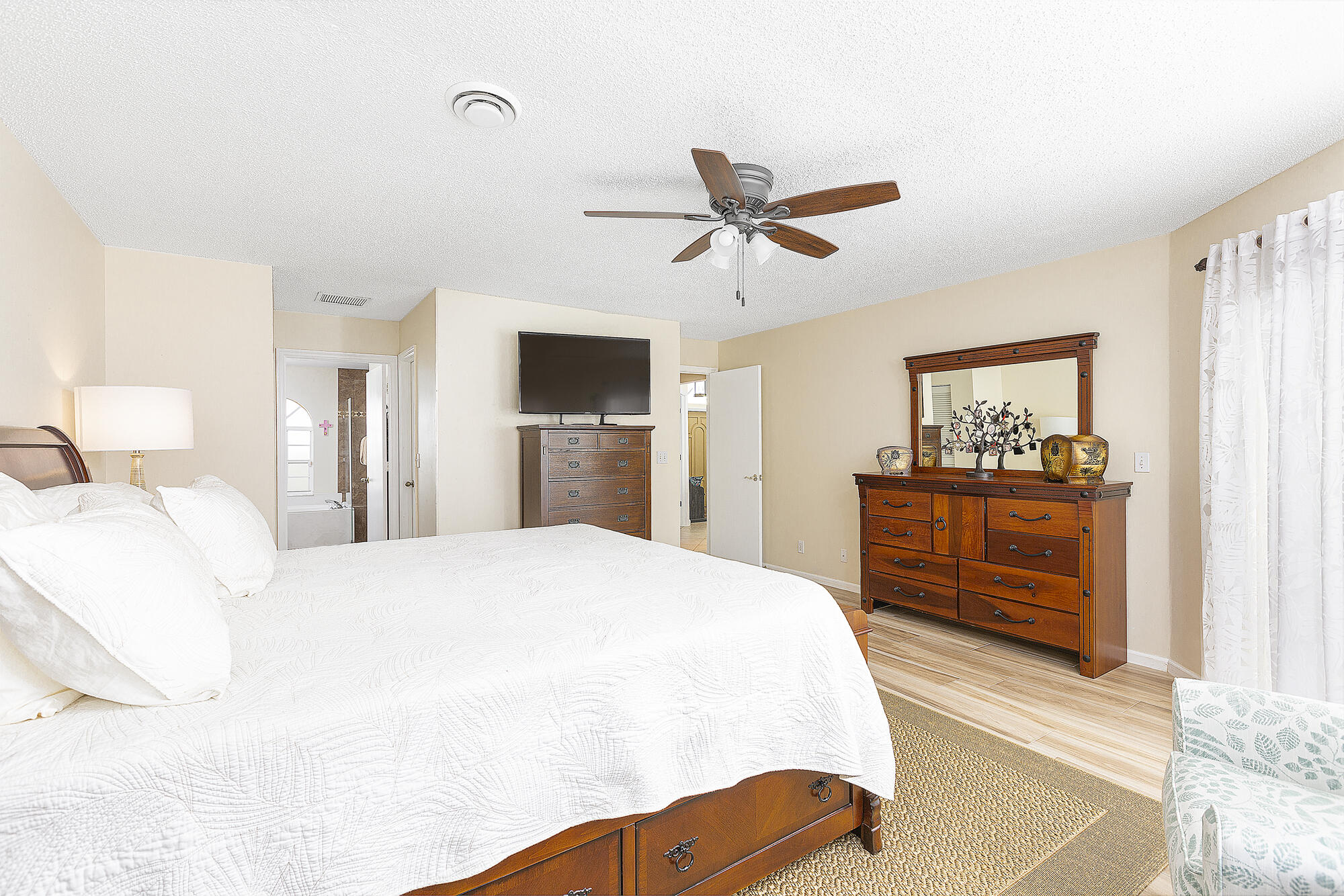 12898 Buckland Street Wellington, FL 33414 - Photo 18 of 35 18_MasterSuite_1