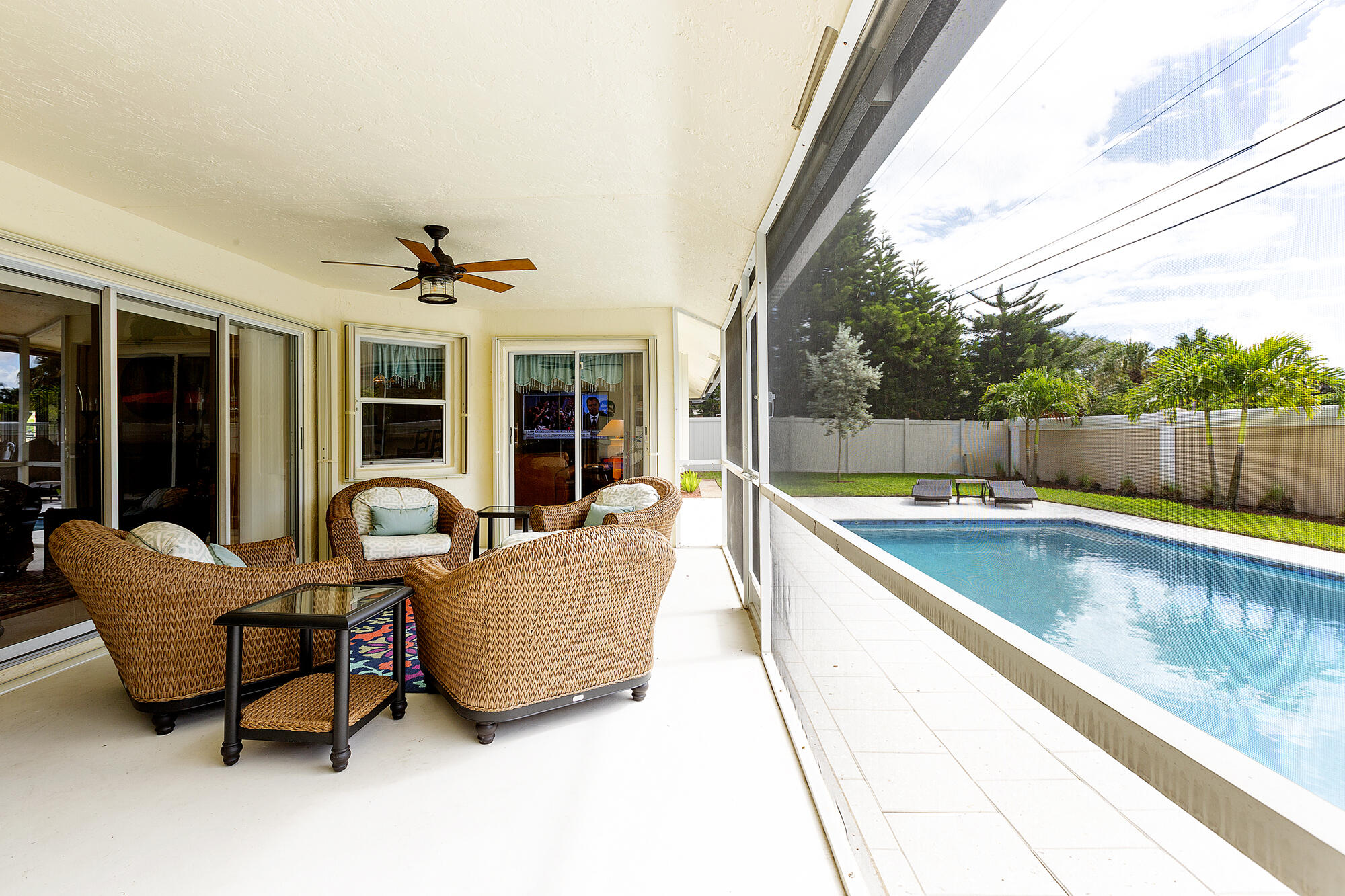 12898 Buckland Street Wellington, FL 33414 - Photo 33 of 35 34_ScreenedPatio