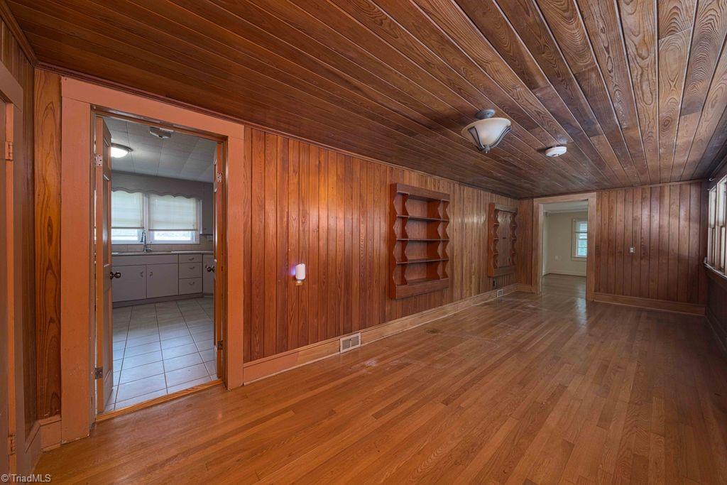 730 Walkertown Guthrie Road Walkertown, NC 27101 - Photo 14 of 20 Gallery Image 14