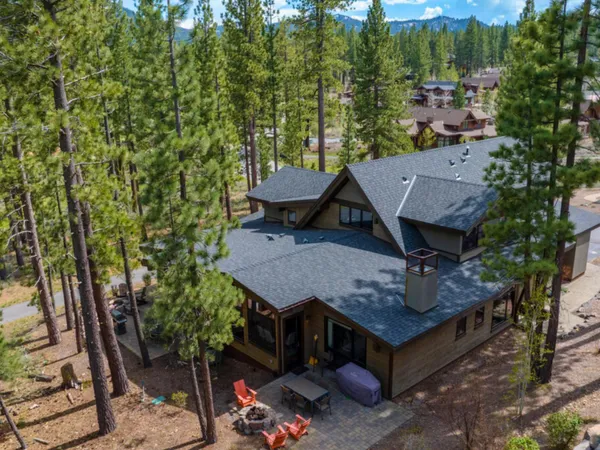 $1,995,000 | 9098 Heartwood Drive, Truckee, CA 96161