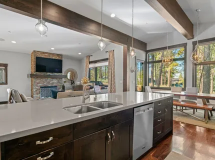 $1,995,000 | 9098 Heartwood Drive, Truckee, CA 96161