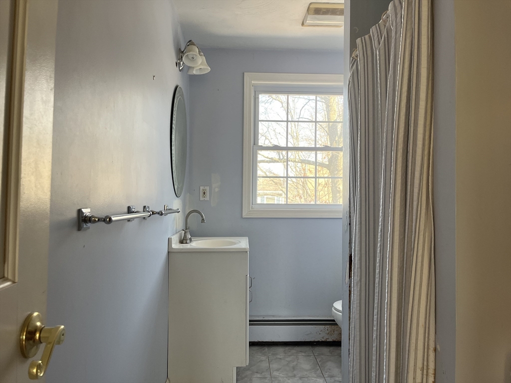 10 George Street Shrewsbury, MA 01545 - Photo 27 of 35