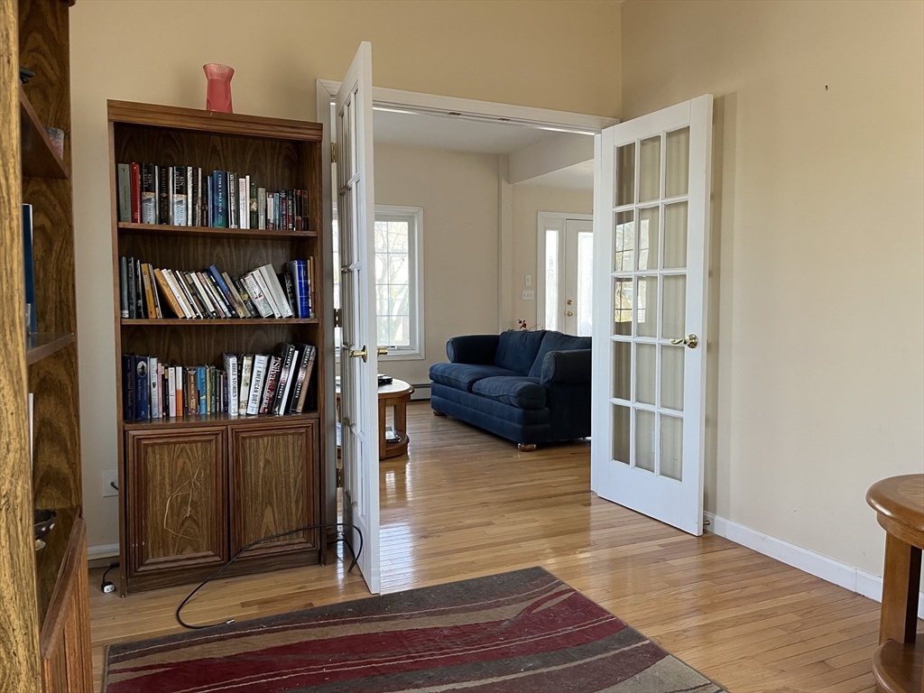 10 George Street Shrewsbury, MA 01545 - Photo 7 of 35