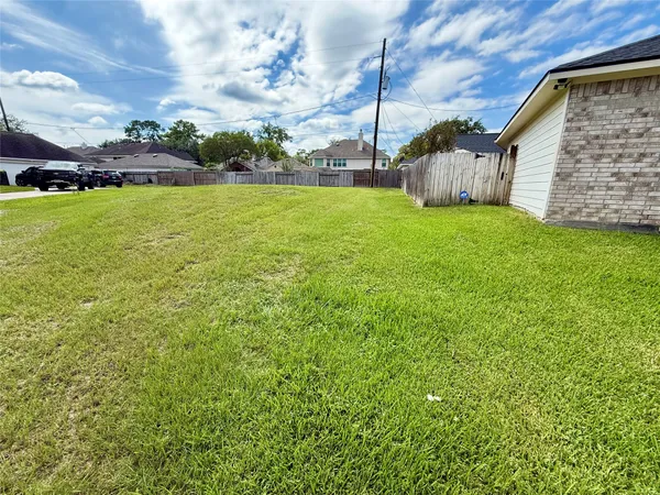 $63,900 | 307 North Cypress Estates Circle, Spring, TX 77388