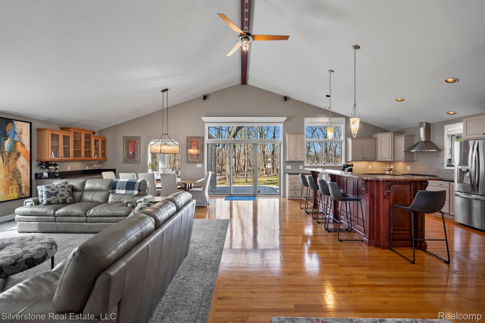 38415 Riverside Drive Clinton Township, MI 48036 - Photo 9 of 49 Gallery Image 9
