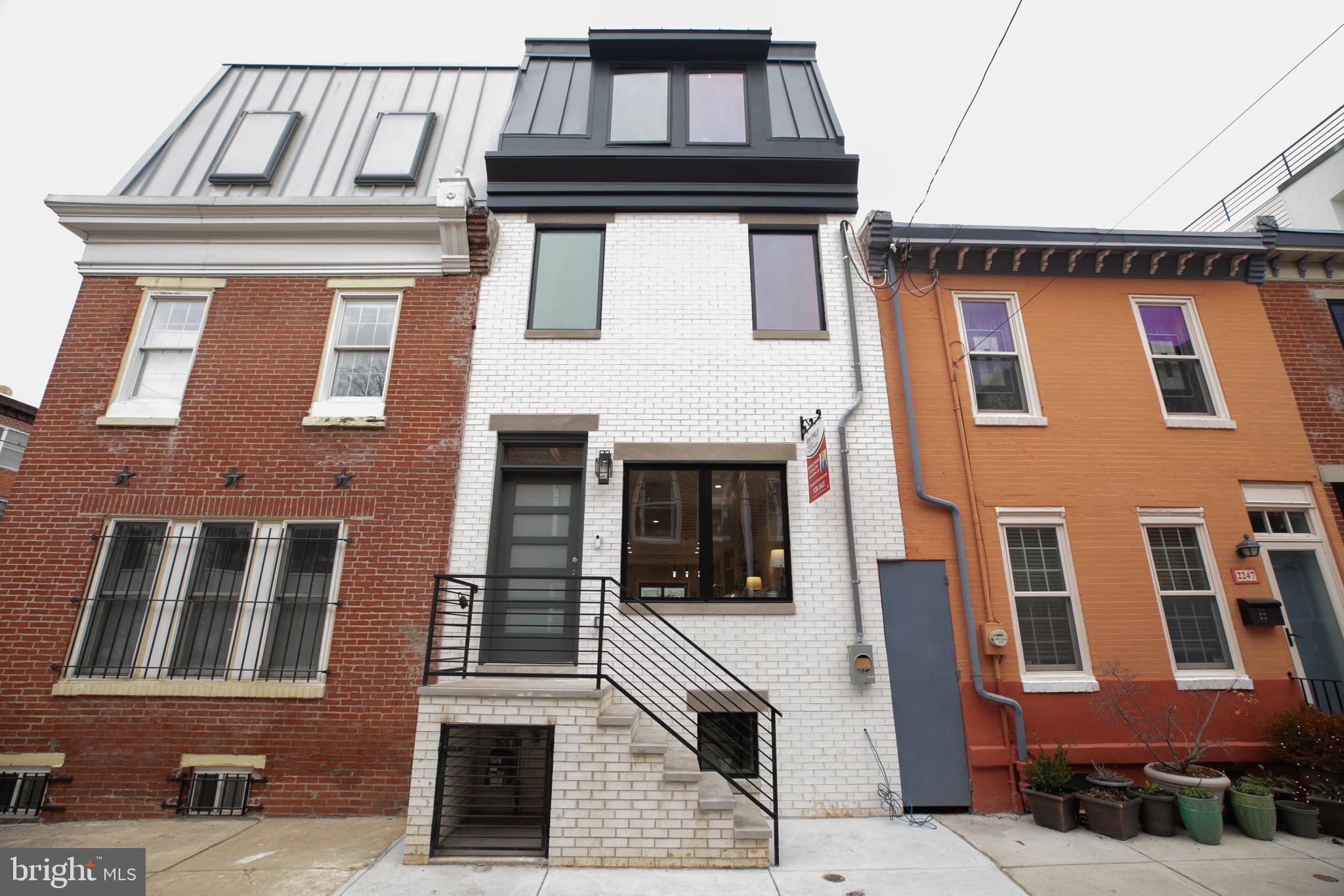 2249 Pemberton Street Philadelphia, PA 19146 - Photo 1 of 42